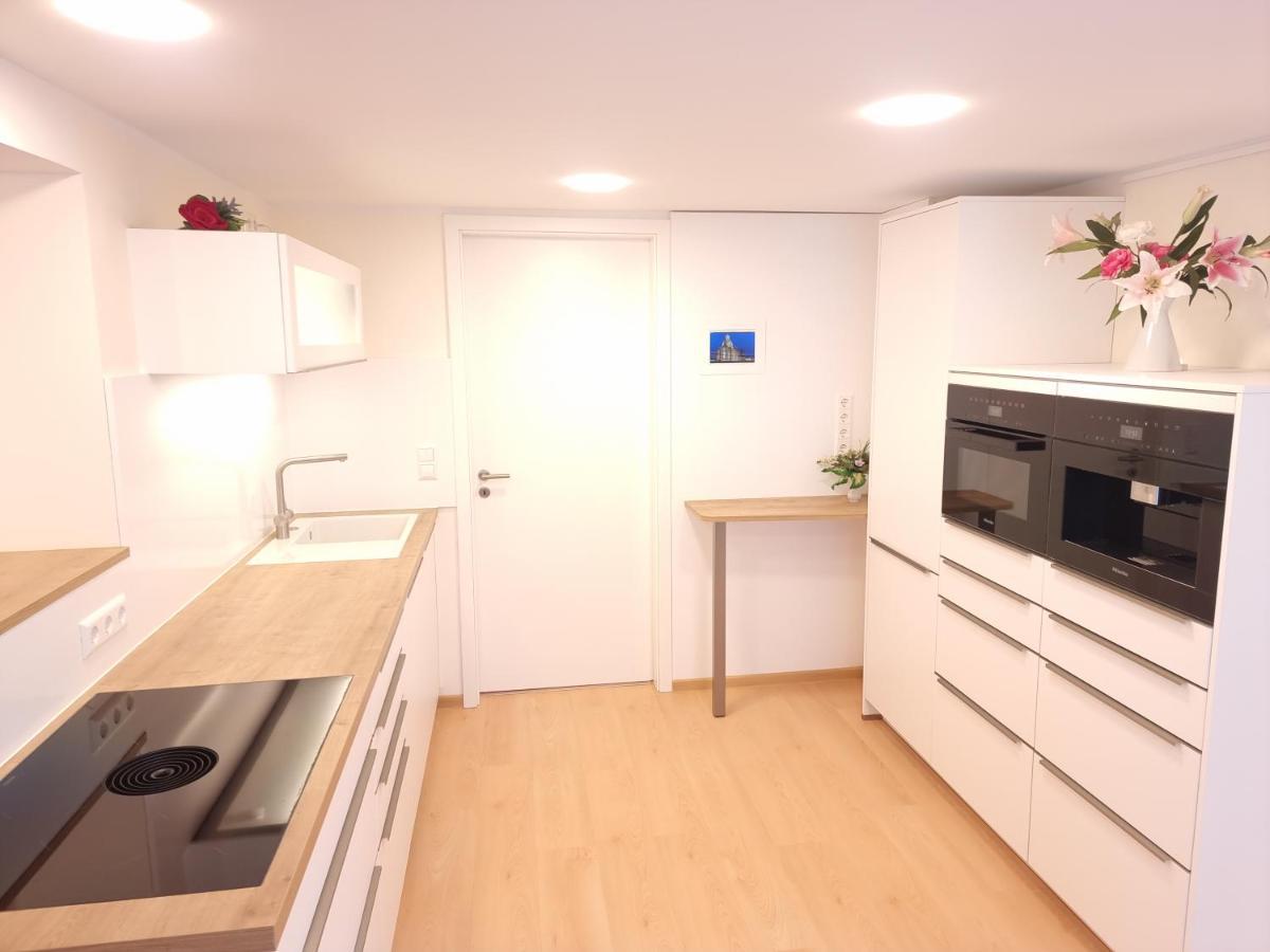 Liebevoll Eingerichtetes Haus Mit Grossem Garten In Dresden - Telefonnummer Und Video Unter Www Fhvn De מראה חיצוני תמונה